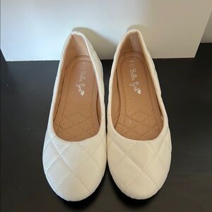 Bella Marie White Dress Shoes Elegant Flats